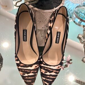 Tiger striped Nine West heels